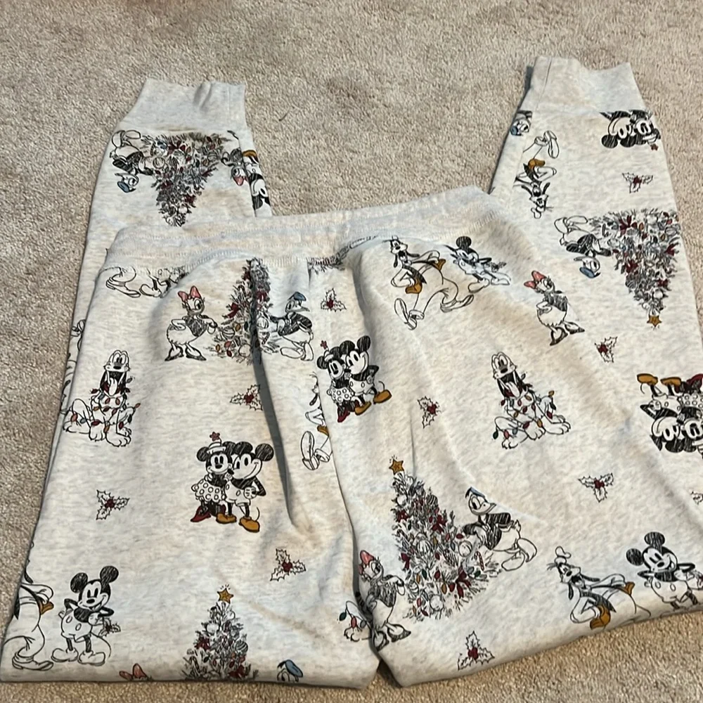 Sweatpants - Picture 2 of 3